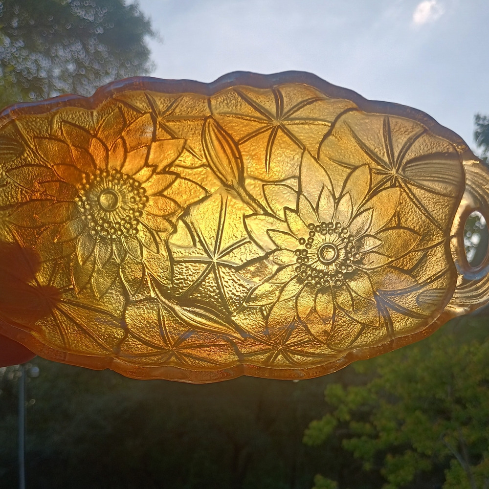 Vintage Indiana Carnival Glass Dish